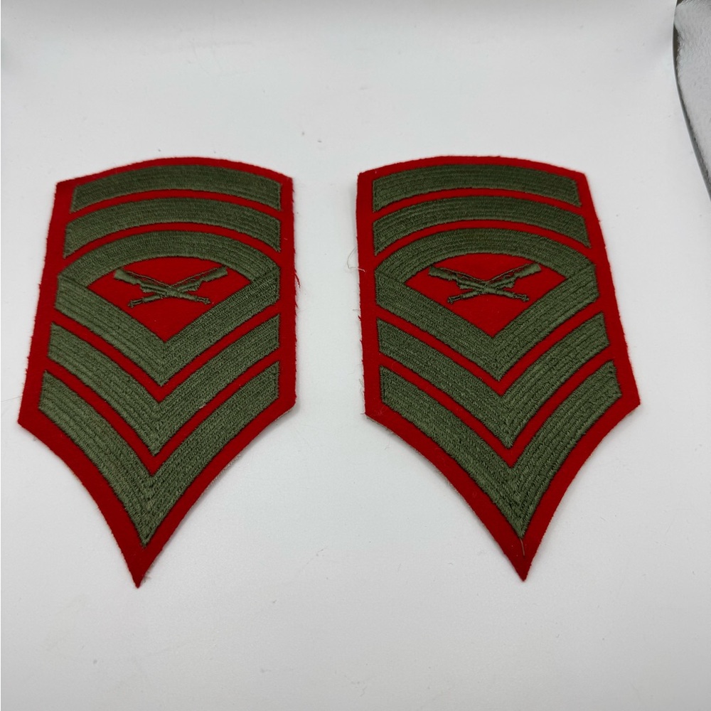 Vintage set of 2 USMC Marines Rank Gunnery Sergeant‎  Patches